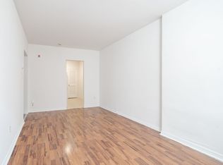 414 Jarvis St E #G7, Toronto, ON M4Y 3C2