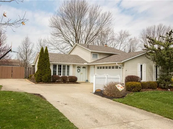 5430 Manning St, North Ridgeville, OH 44039