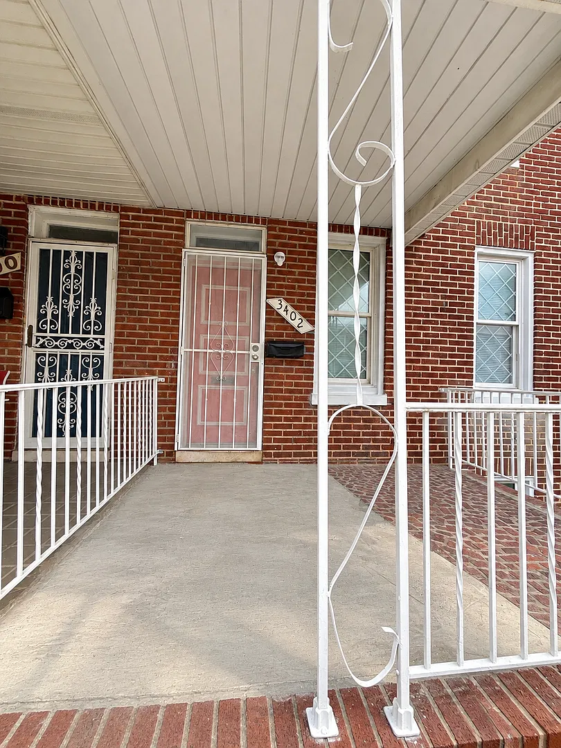 Charming 3-Bedroom Baltimore Home with Modern Flooring & In-Unit Laundry — Photo 2