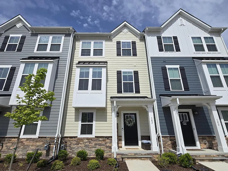 302 Fost Blvd — Photo 16