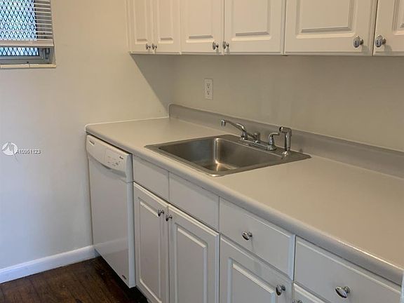 5th image of 1770 Meridian Ave #216