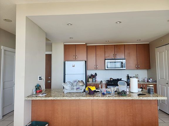 5th image of 9222 University Cres #1106