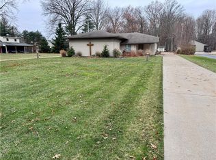 388 Avon Belden Rd, Avon Lake, OH 44012