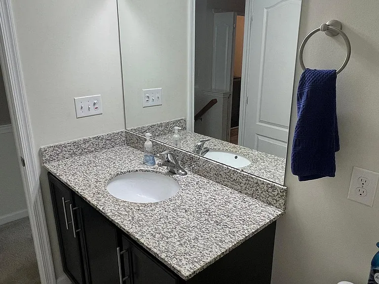 340 Redclover Ln — Photo 28