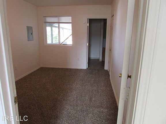 4th image of 1405 N Lincoln St APT 6