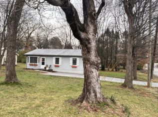 216 Stanley Ave, Maryville, TN 37803