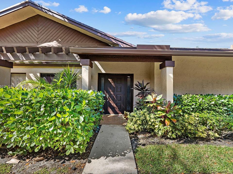 1st image of 2621 Carambola Cir N #1707