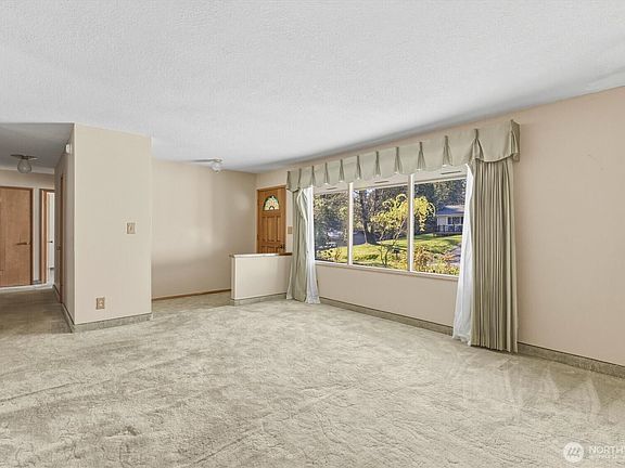 4th image of 142 Inglewood Drive