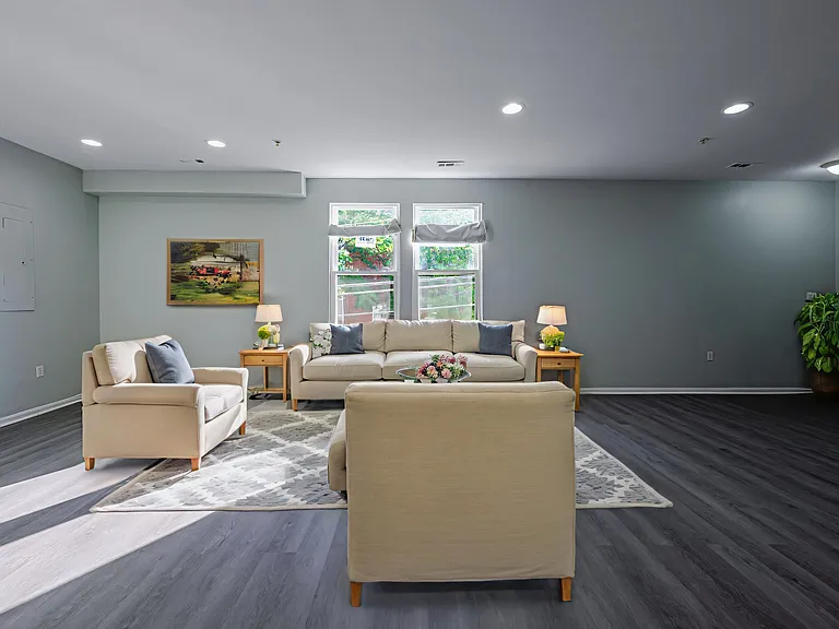 1405 Howard Rd SE #A — Photo 2