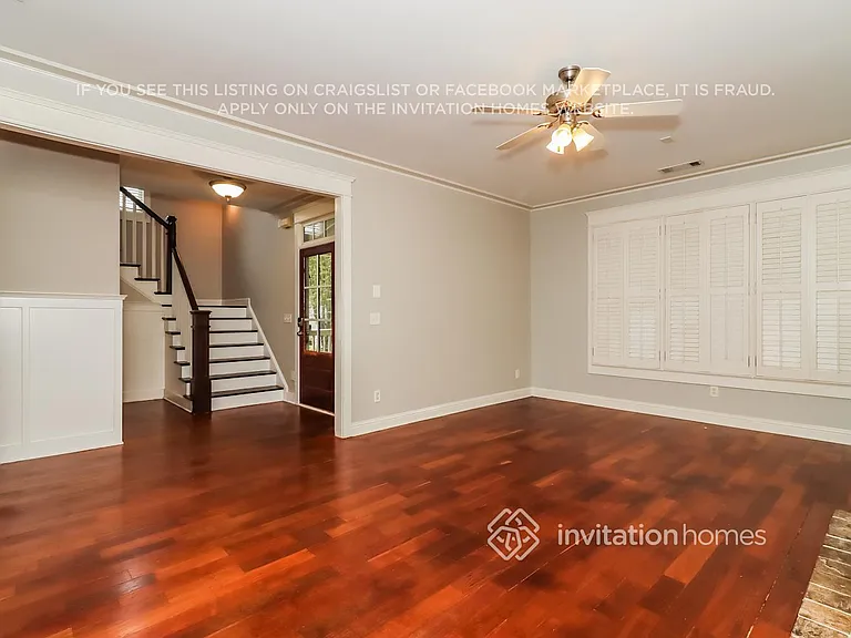 3132 Cunningham Ln — Photo 4