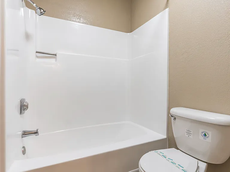 7475 Stockton Blvd — Photo 10