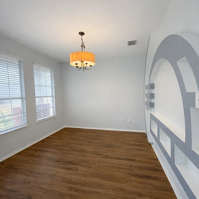 3 bed, 2140 sqft, $2,350 — Photo 3