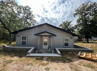 16 Lake Rd, Eldon, MO 65072