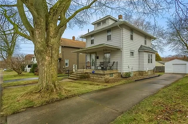 543 Wengler Ave — Photo 3