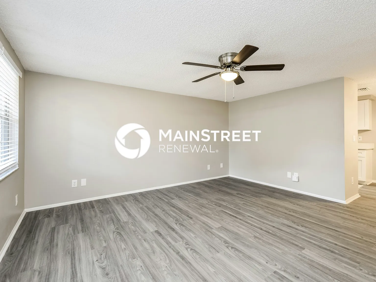 3031 Bucida Dr — Photo 2