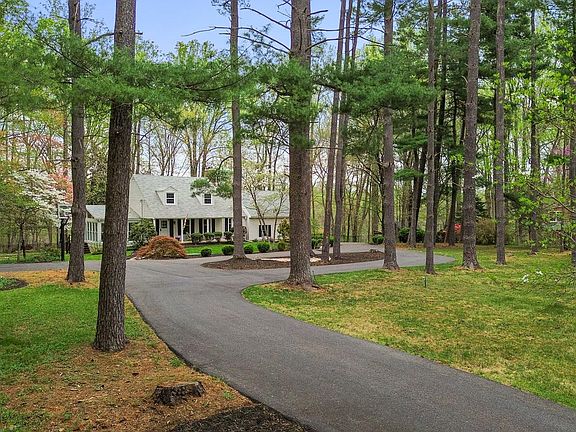 5th image of 1210 Ashton Rd