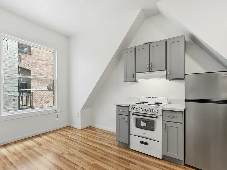 455-457 Ellis St #6 — Photo 5
