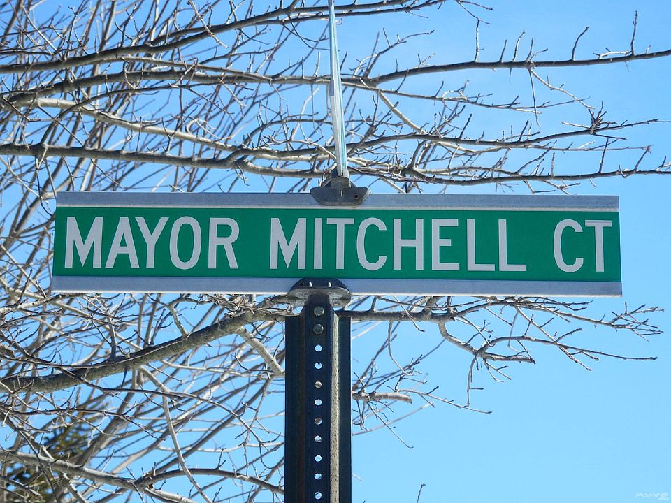 Mayor Mitchell Court