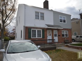 13820 64th Ave, Flushing, NY 11367
