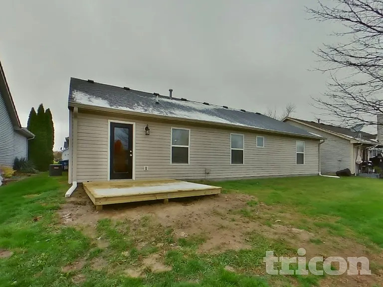 703 Sweet Creek Dr — Photo 16