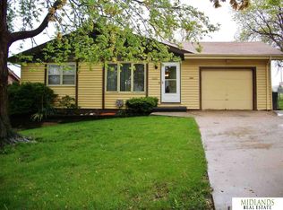 4556 Ruth St, Bellevue, NE 68157