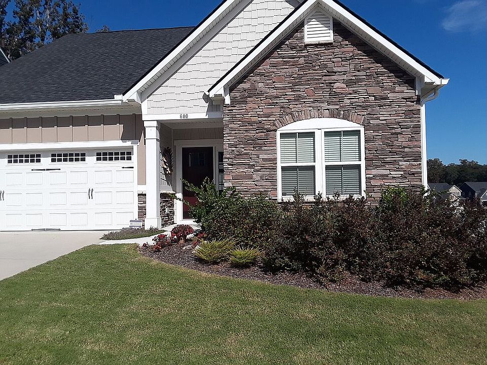 1st image of 600 Emerald Hill Ct