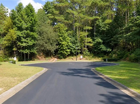 124 Hawks Ct #72, Ball Ground, GA 30107
