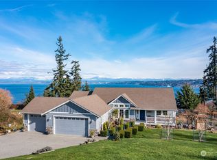 4836 Bay Ridge Dr, Clinton, WA 98236