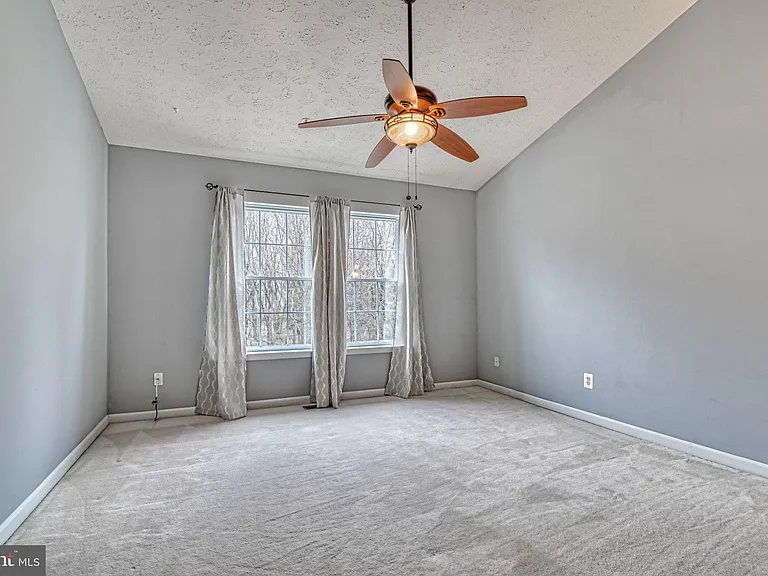 206 Colgate Dr — Photo 13