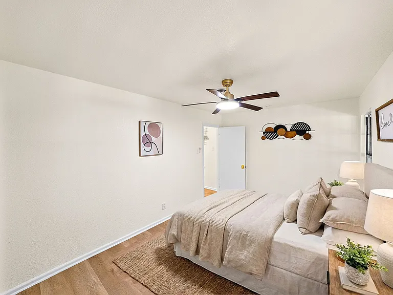 216 Clutter Ave — Photo 12