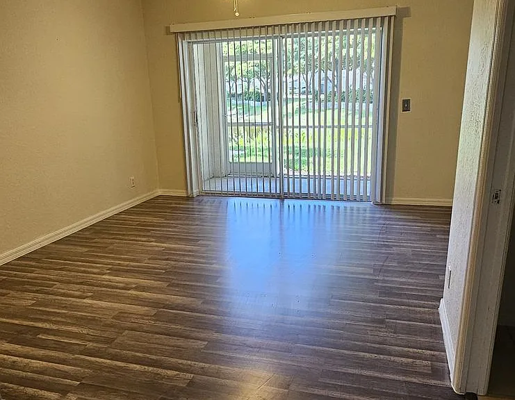 8050 Pacific Beach Dr — Photo 6