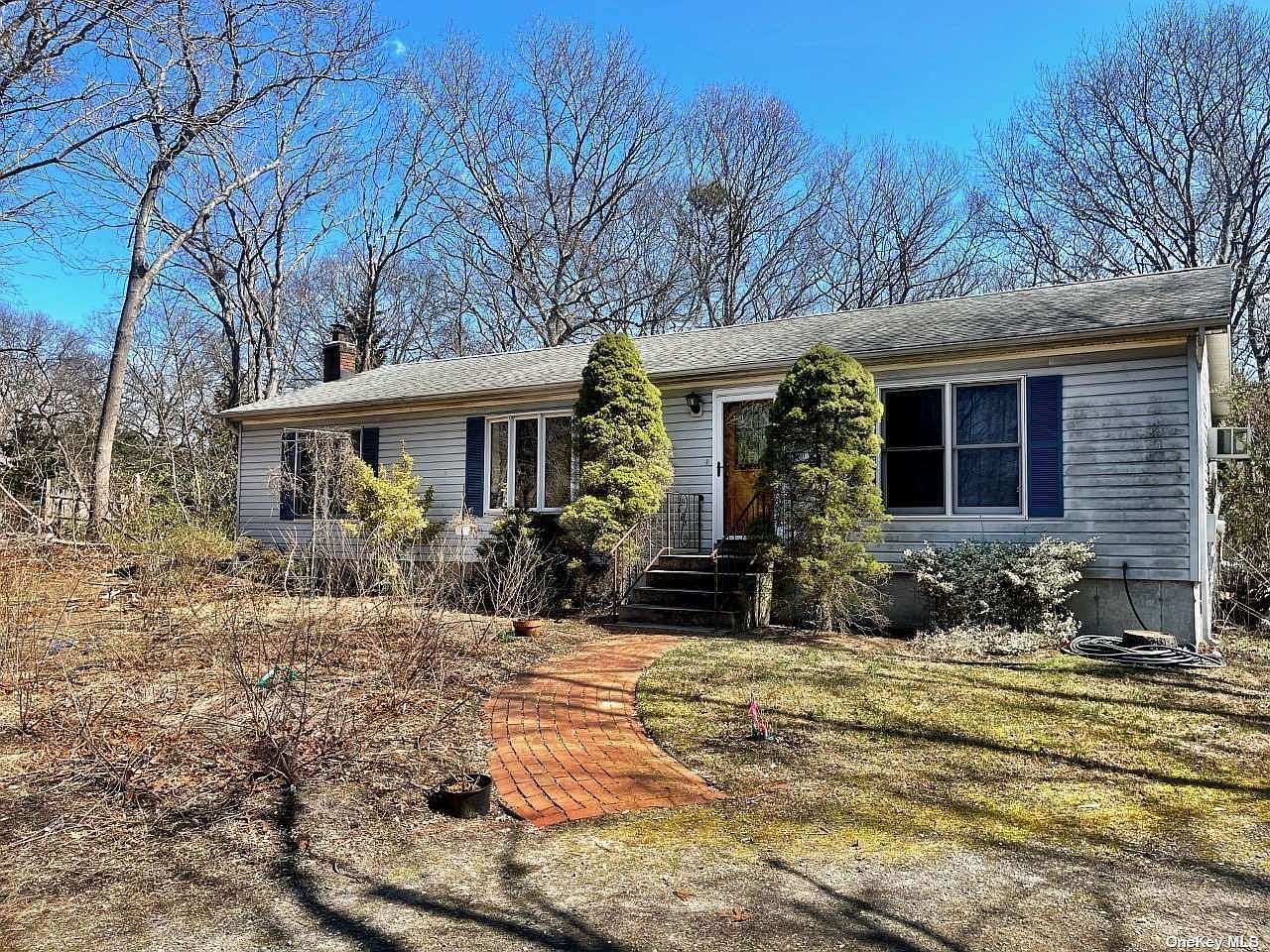 10 Classic Ct, Medford, NY 11763 Zillow