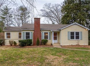 97 School Rd, Asheville, NC 28806