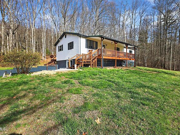 3rd image of 122 Haines Rd