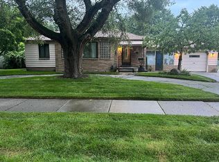 19997 Woodland St, Harper Woods, MI