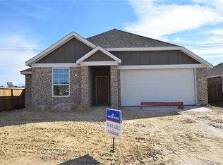 6626 Hunters Trace Ln, Baytown, TX 77521