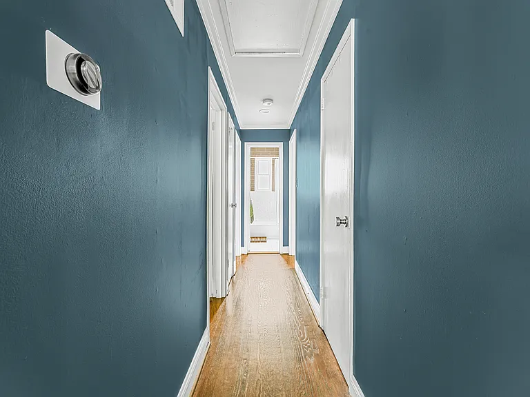 4610 Coachway Dr — Photo 12