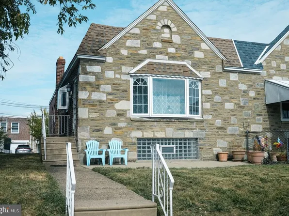 2305 Oakmont St, Philadelphia, PA 19152