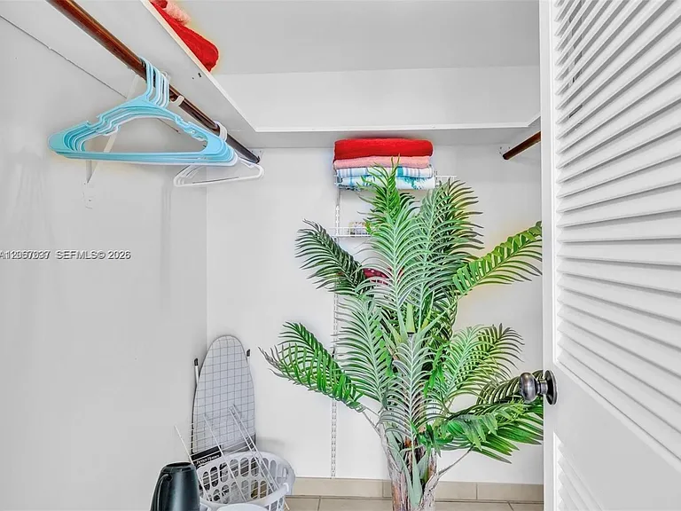 3140 S Ocean Dr #206 — Photo 29