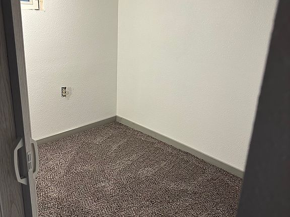 5th image of 3412 W Lincoln Ave #3
