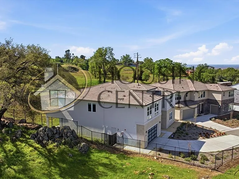 1390 Wheeler Peak Ct — Photo 49