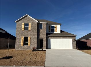2440 Longfellow Dr, Bentonville, AR 72713
