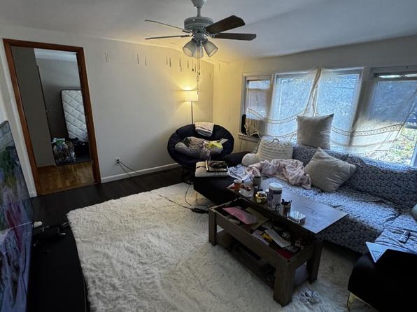 33 Maple Ave FLOOR 2