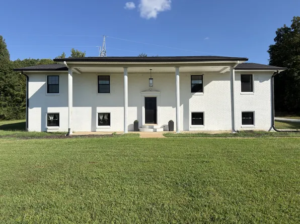 2315 Grandview Dr, Lawrenceburg, TN 38464