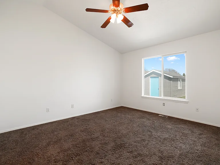 658 N Katie Way — Photo 20