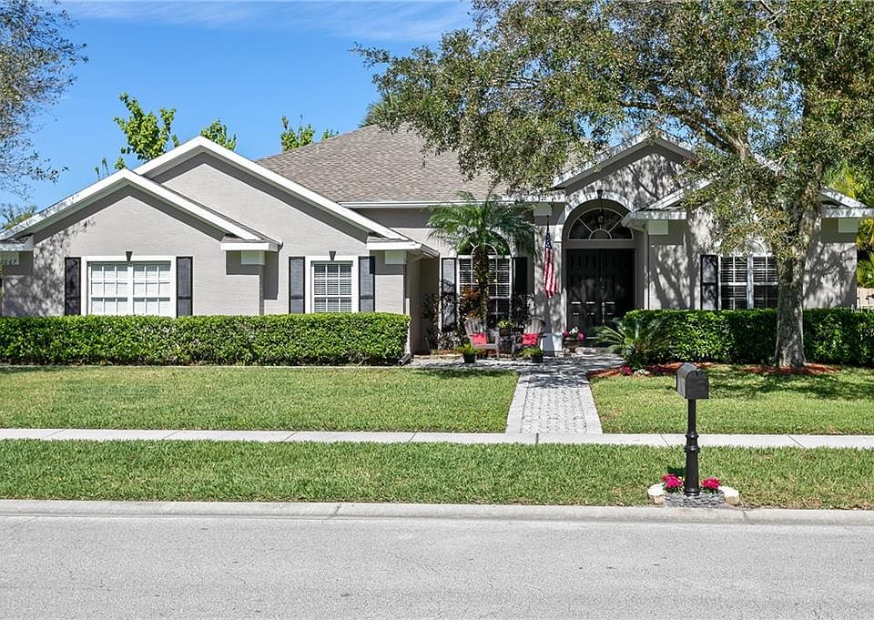 1st image of 1067 Winding Waters Cir