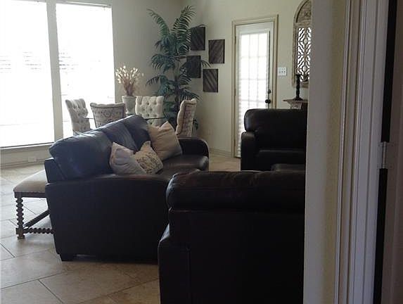4th image of 378 Spyglass Dr