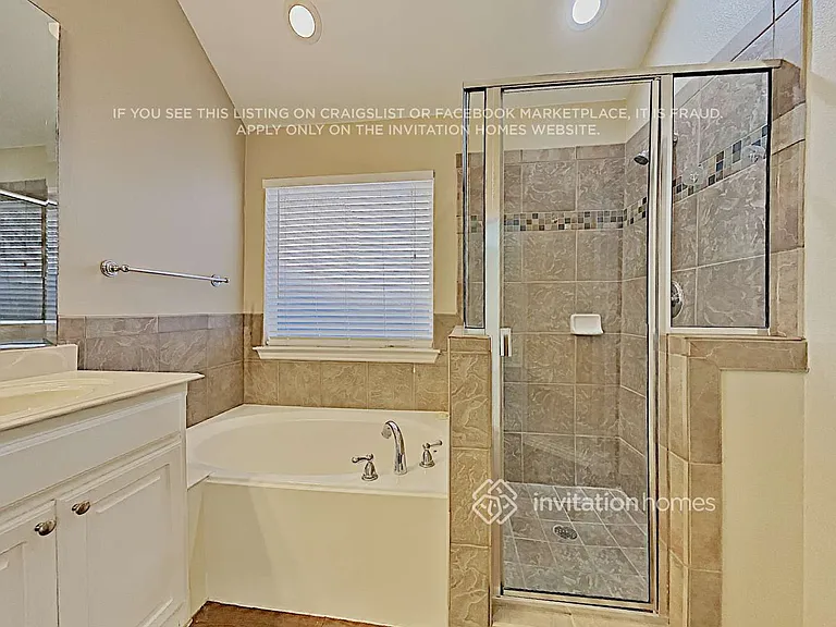 512 Hidden Meadow Ct — Photo 9