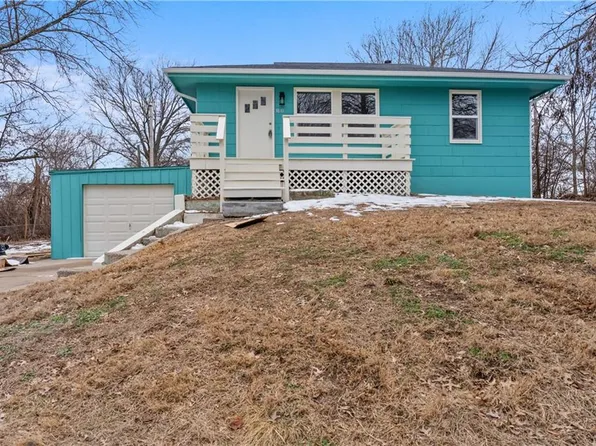 3810 Laurel Ave, Kansas City, MO 64133