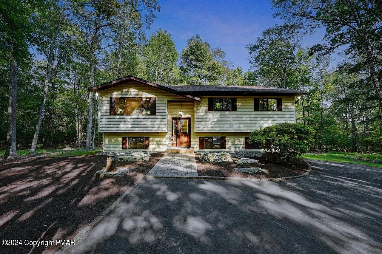 304 Seneca Ln photo 1